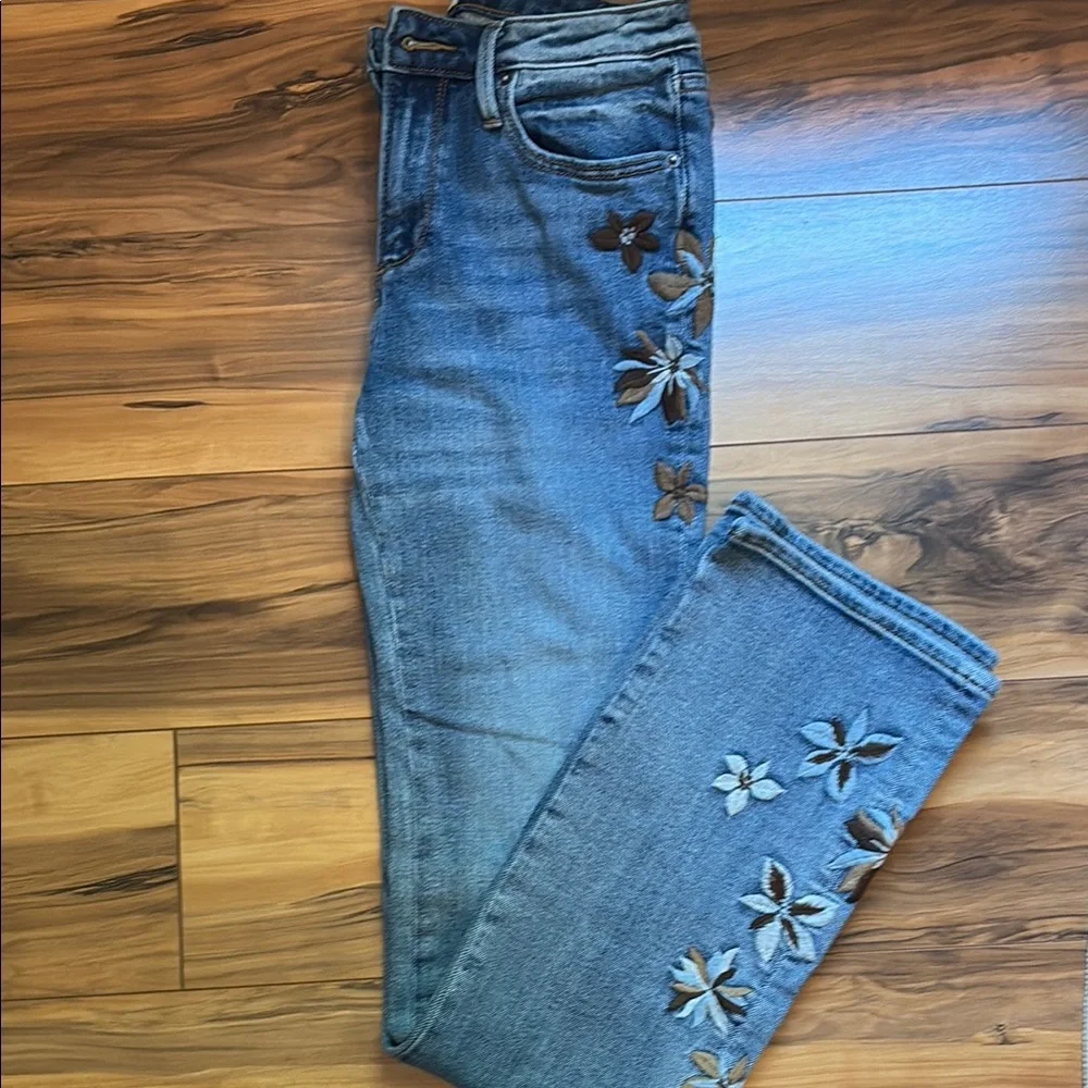 Floral Embroidered Blue Jeans - Picture 2 of 5